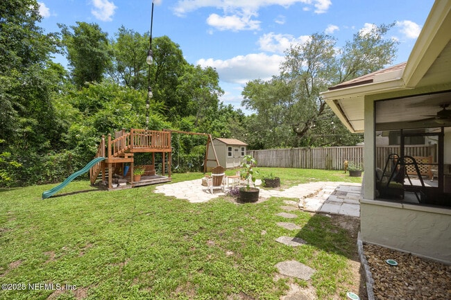 Building Photo - 8575 Crooked Tree Dr