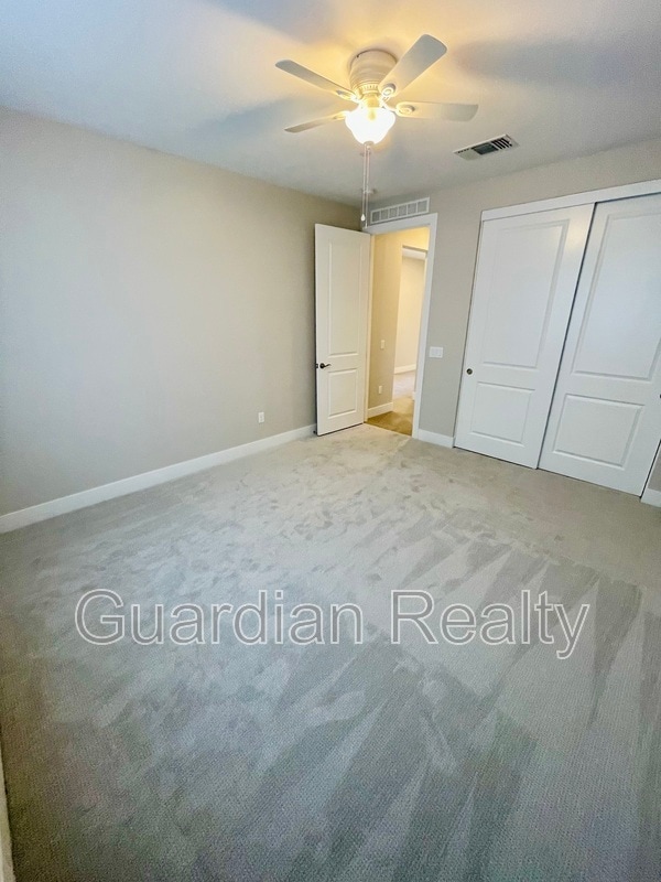 Building Photo - 223 Sun Glaze Ave