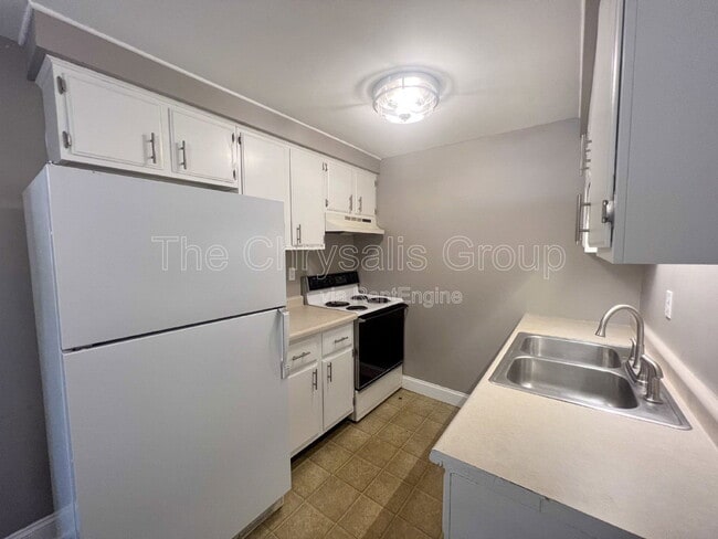 Building Photo - 1455 Catherine St