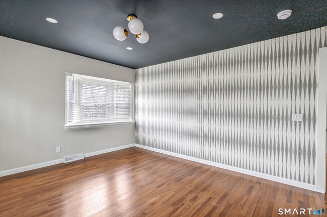 Building Photo - 245 Unquowa Rd