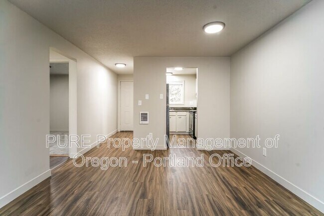 Building Photo - 18411 E Burnside St