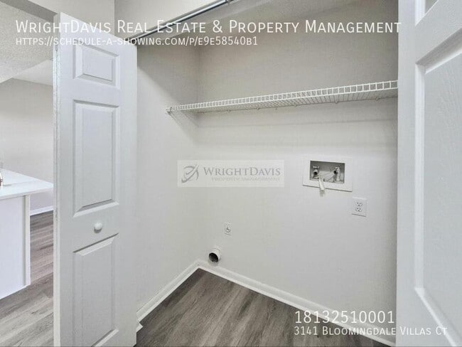 Building Photo - 3141 Bloomingdale Villas Ct