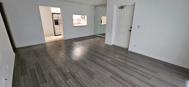 Building Photo - 3670 Alder Dr