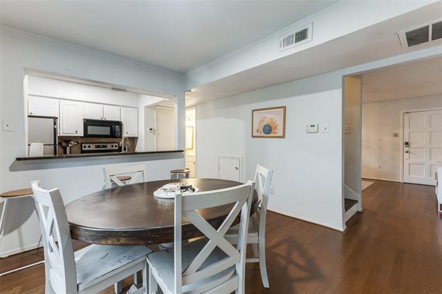 Building Photo - 4020 Holland Ave