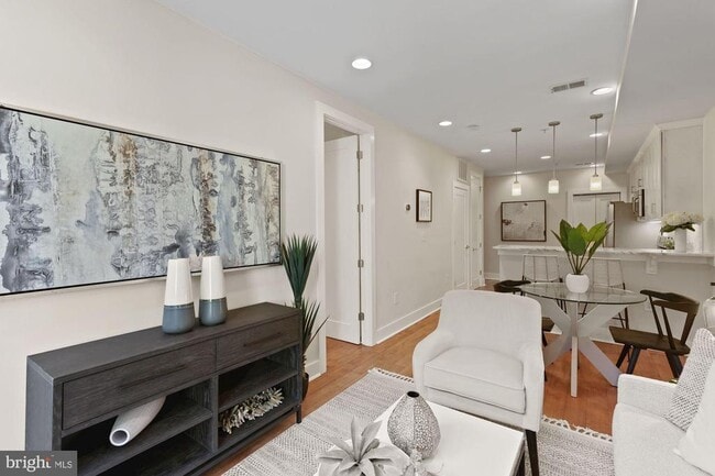 Building Photo - 2140 Wisconsin Ave NW