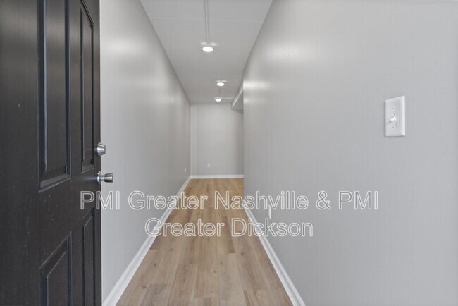 Building Photo - 201 Sylvis St