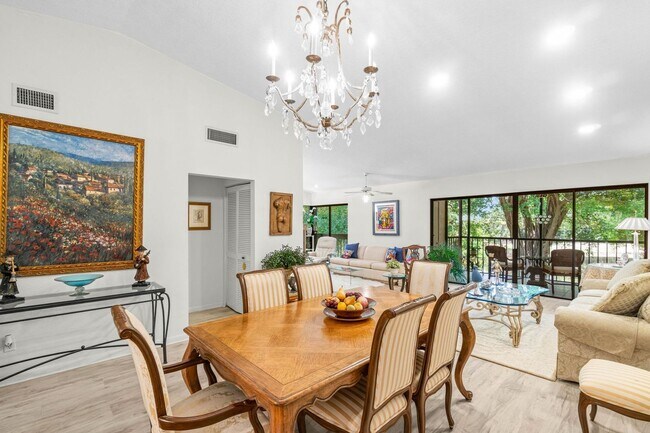 Building Photo - 5087 Oakhill Ln