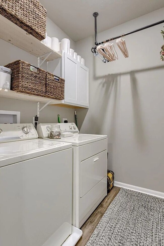 Building Photo - Hyda Hills Ranch For Rent Near Offutt AFB