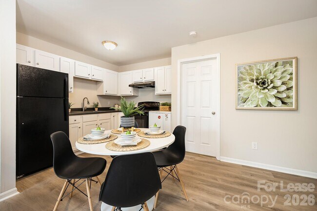 Building Photo - 1850 Lowell Bethesda Rd