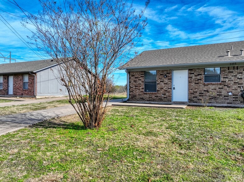 Building Photo - 2005 Interurban Blvd