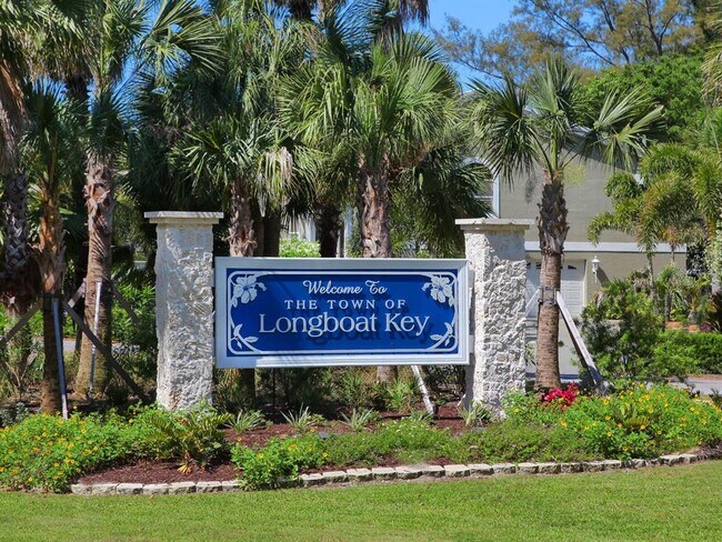 Building Photo - 1511 Gulf of Mexico Dr
