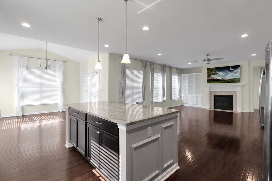 Building Photo - 6743 Palmetto Dr