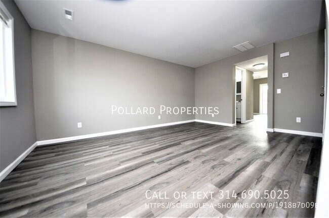 Building Photo - 210 Arlington Way