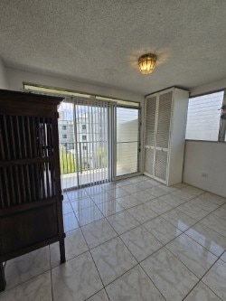 Building Photo - 1439 Kewalo St