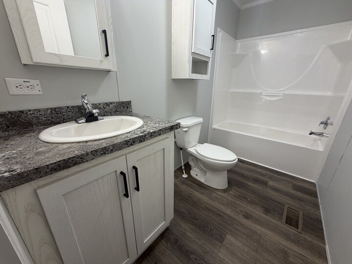 Building Photo - 15353 Dominique Dr