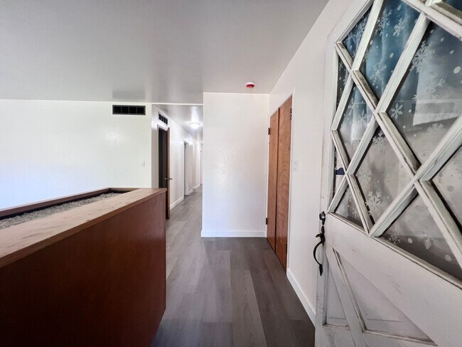 Building Photo - EBS T 37565