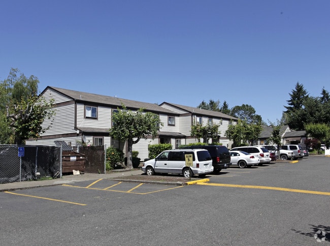Building Photo - Pinewood Village Apartments