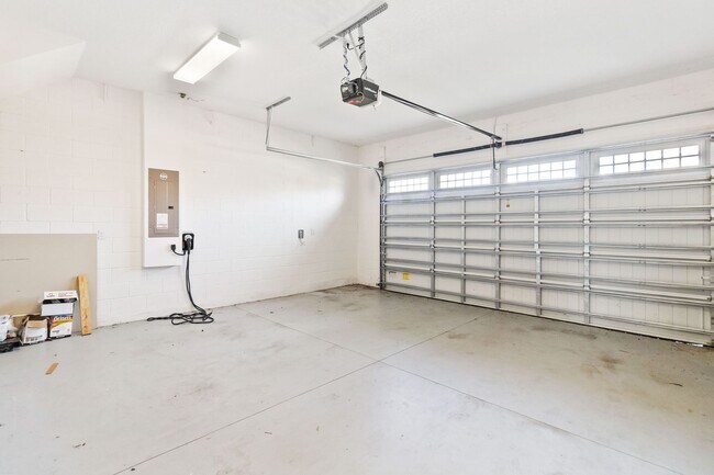 Building Photo - Twin Lakes 55+ Gated Active Adult Community