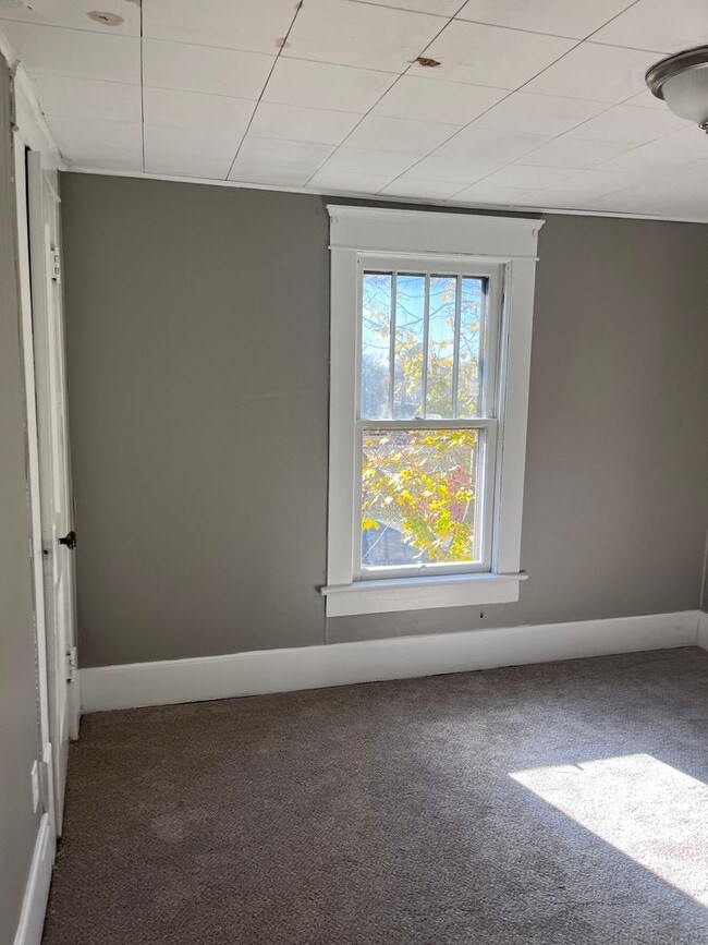 Building Photo - 2160 12th St SW