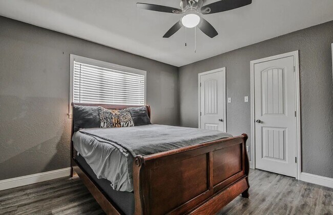 Building Photo - So many Amenities!