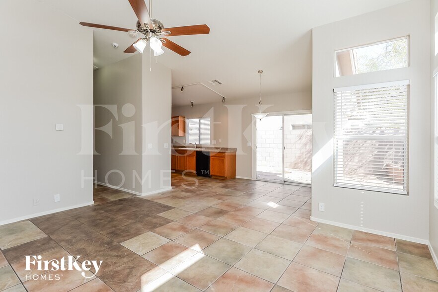 Building Photo - 6648 E Russell St