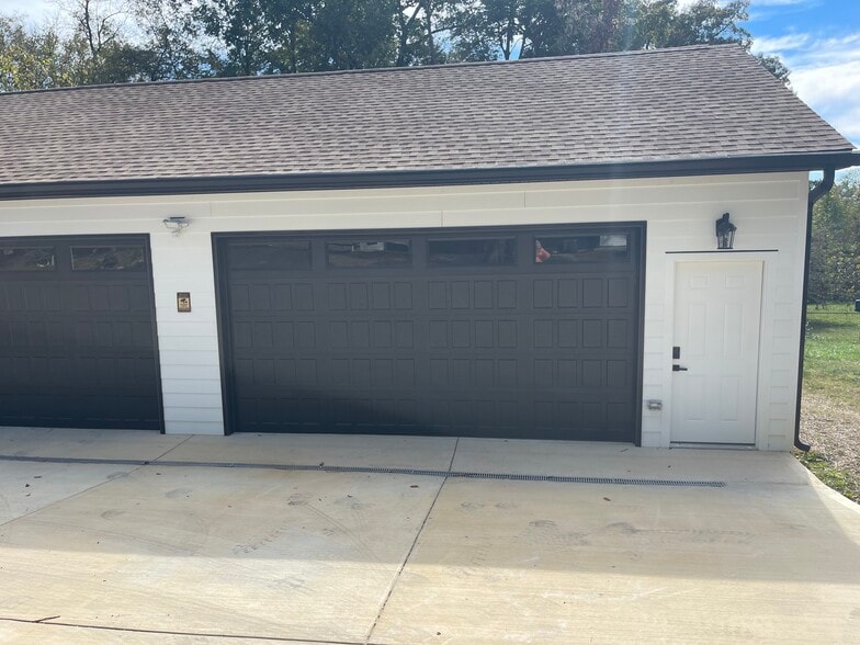 Building Photo - 2312 Island Home Ave