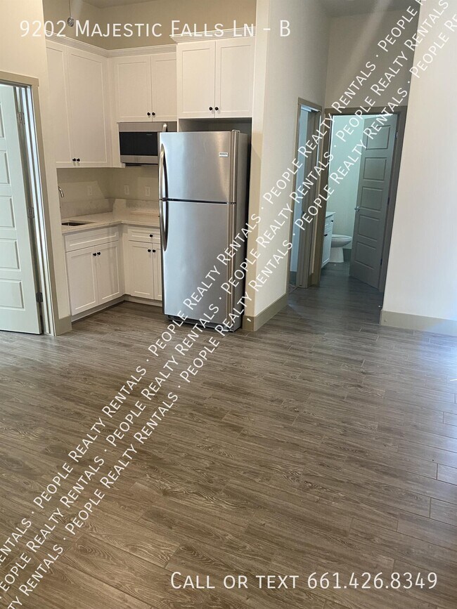 Building Photo - 9202 Majestic Falls Ln