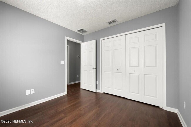 Building Photo - 613 Washington Ln