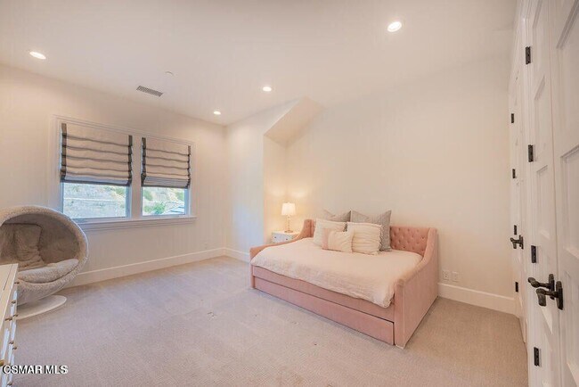 Building Photo - 2969 Calbourne Ln