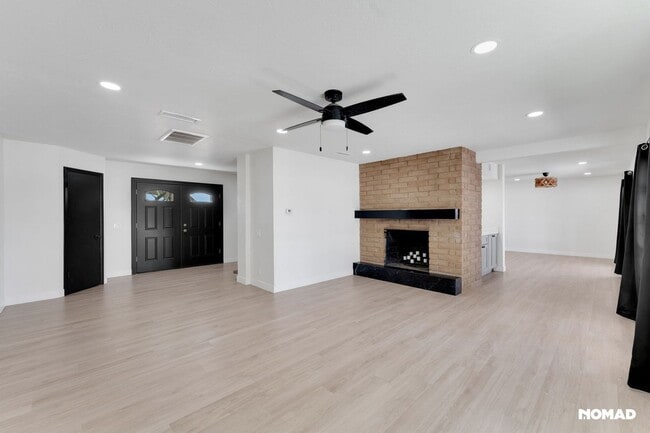 Building Photo - 2 Spacious Primary suites Townhome in Tempe