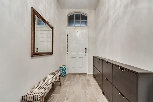 Building Photo - 10117 Burtrum Dr