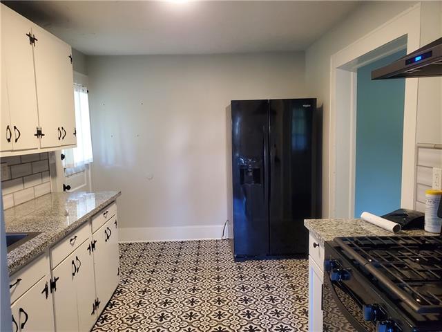 Building Photo - 17386 E Park Ave