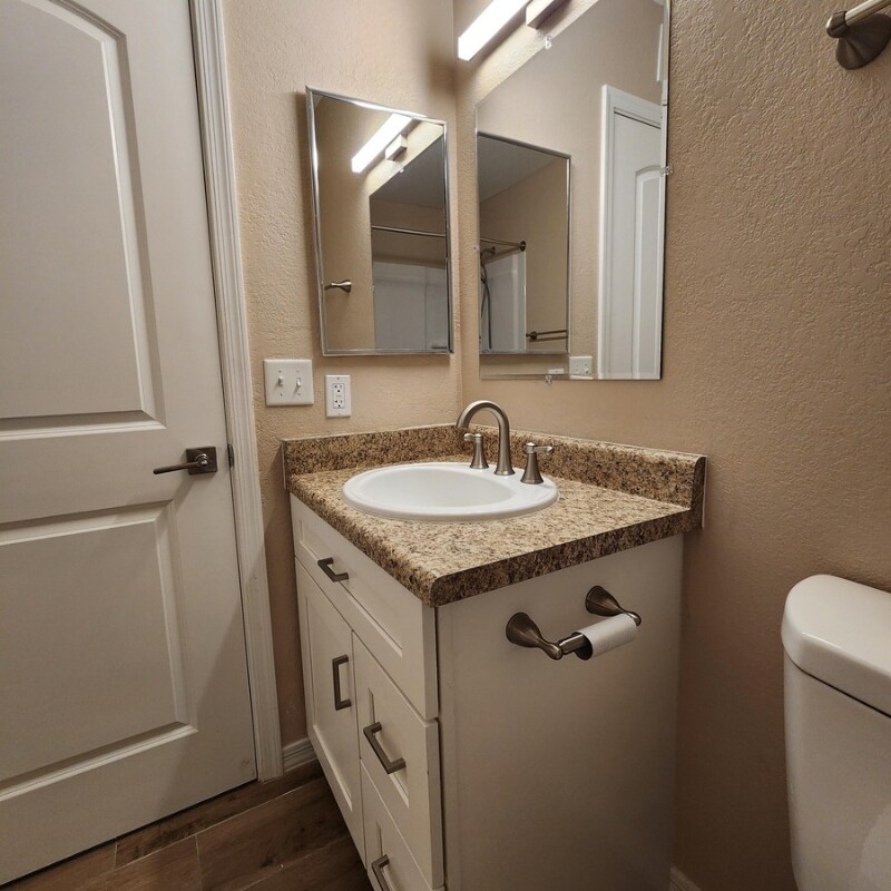 Building Photo - 608 S Pioneer