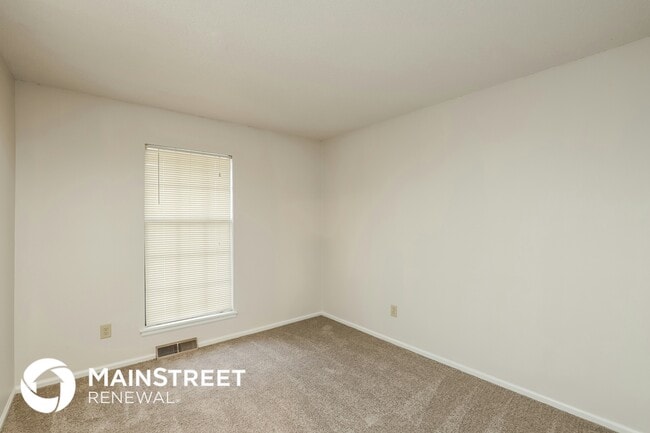 Building Photo - 3710 NE Chapel Dr