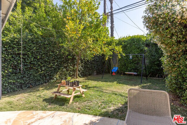 Building Photo - 4114 Edenhurst Ave