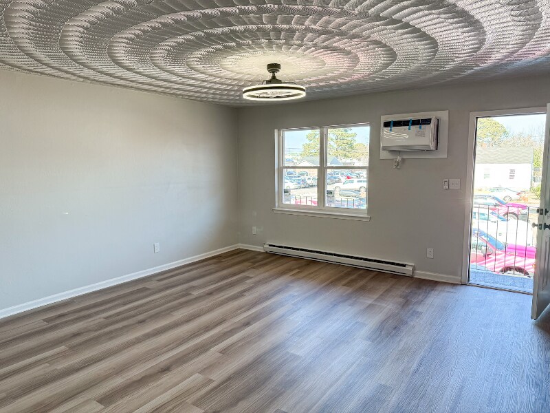 Building Photo - 717 Guy Ave