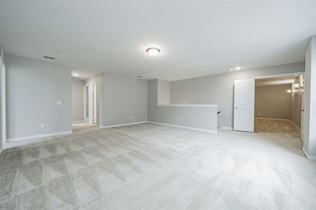 Building Photo - 427 Holt Ln