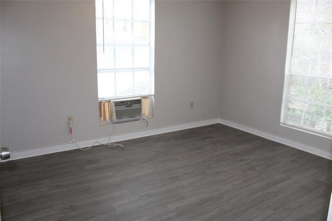 Building Photo - 1813 Hatwell St