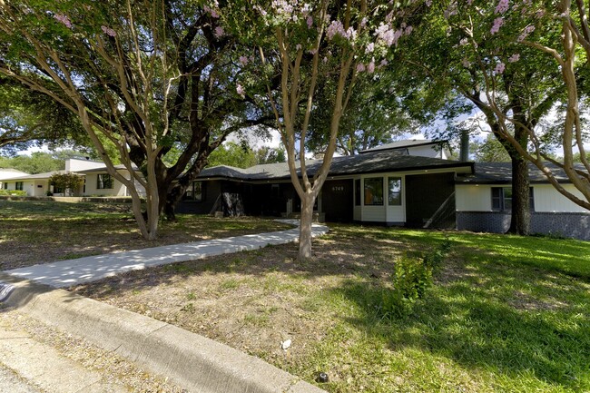 Building Photo - 6749 Fortune Rd