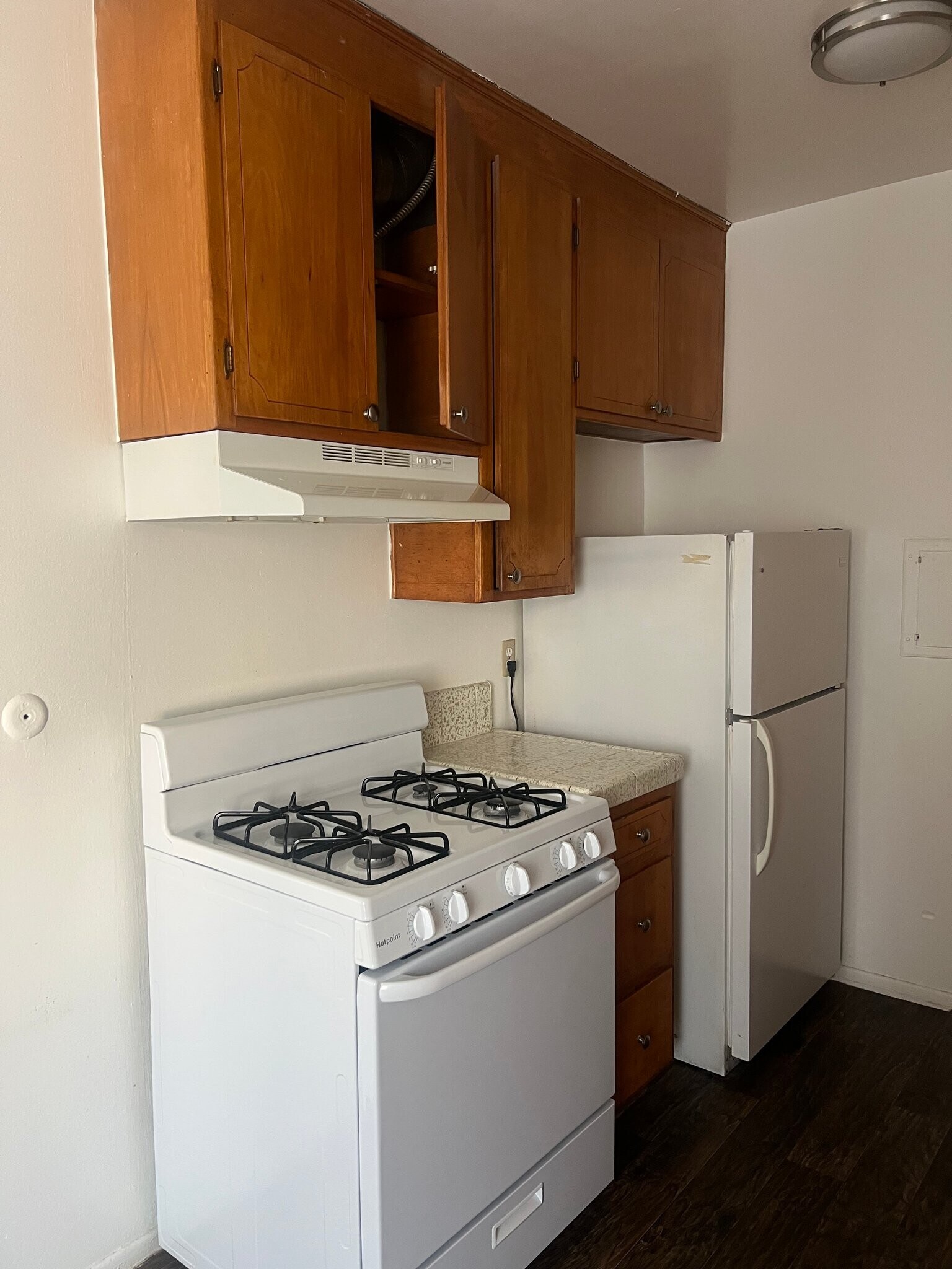 Building Photo - 3755 Vinton Ave