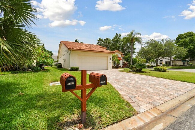 Building Photo - 4327 Murfield Dr E