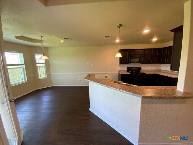 Building Photo - 2553 Valley Forge Dr