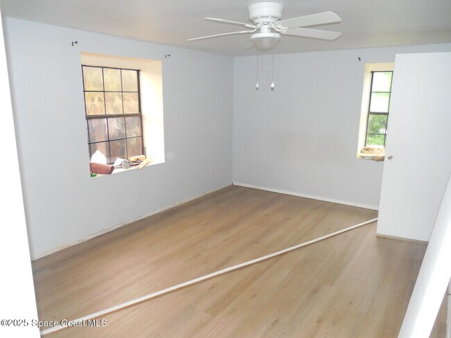 Building Photo - 345 Ocean View Ln