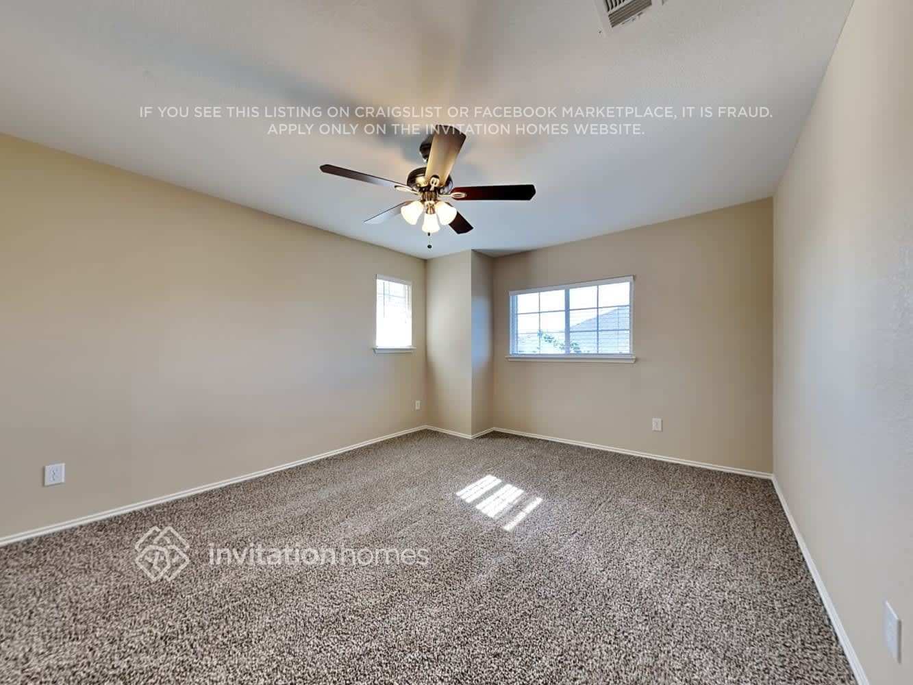 Building Photo - 2042 La Salle Trail