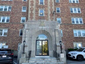 Building Photo - 195 Thomas Burgin Pkwy