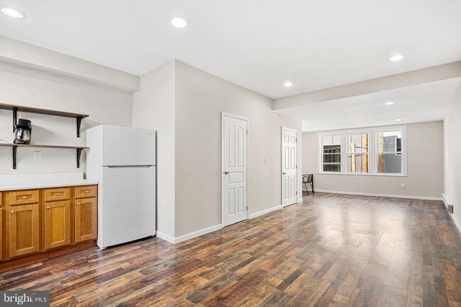 Building Photo - 1152 S 15th St