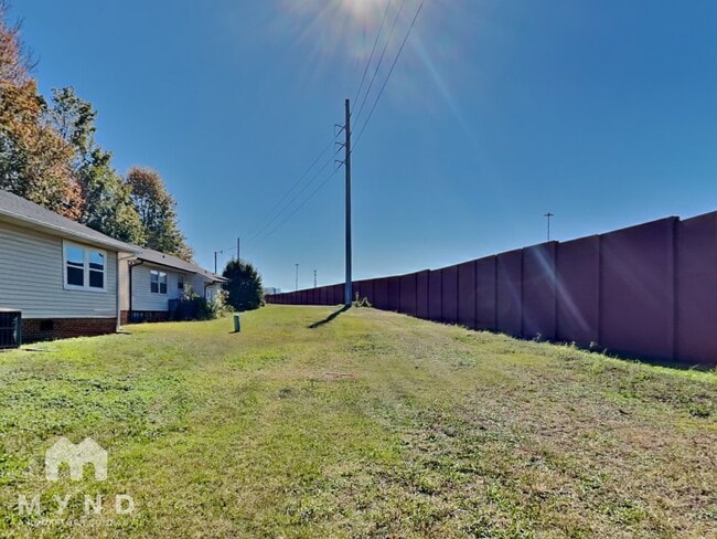 Building Photo - 1509 Whisnant St