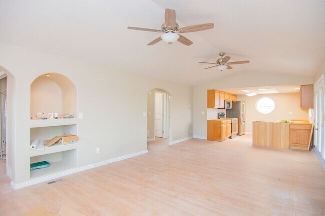Building Photo - Fully Renovated Home + Shop + RV Parking in Tremonton!