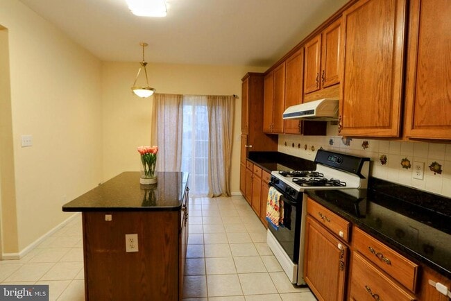 Building Photo - 34 Windsor Pond Rd