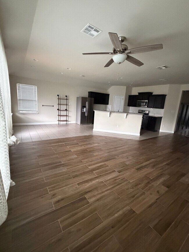 Building Photo - 124 Sage Meadows Dr